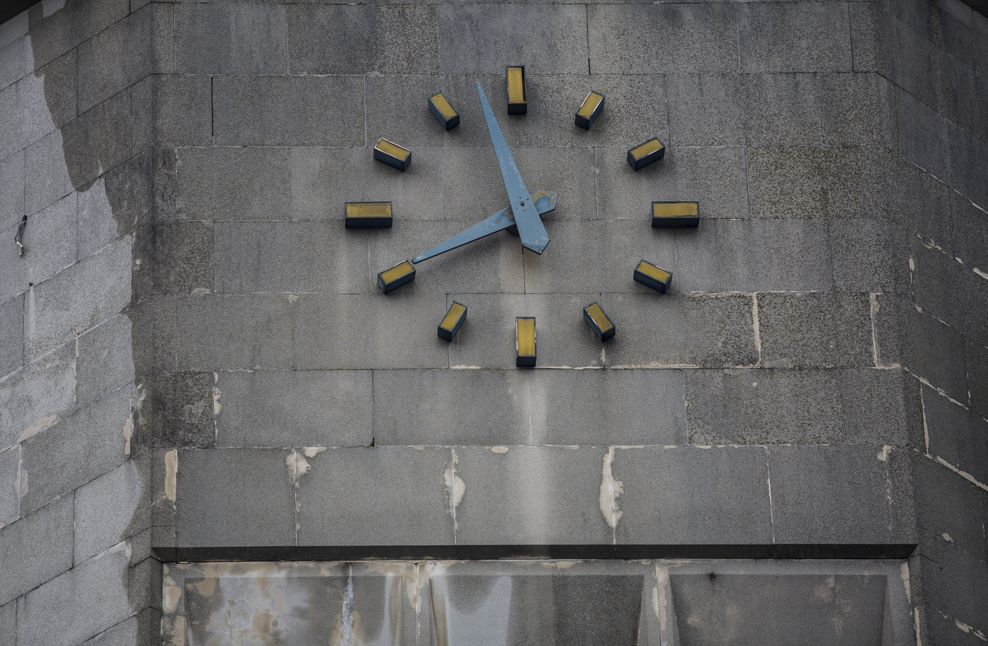 Hull Central Co-op Premises Clock